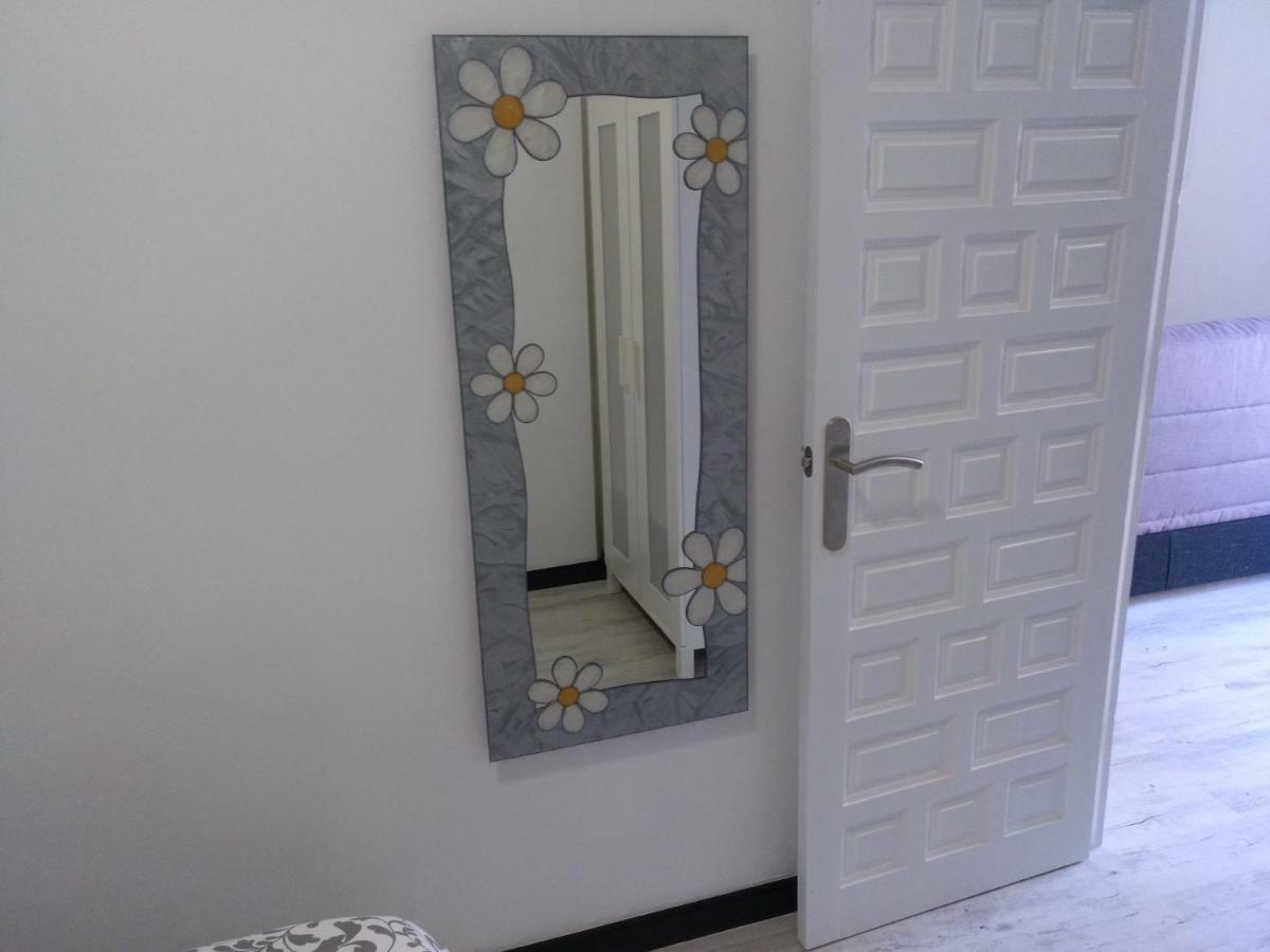 Apartamento Cigueena 1 Zaragoza Bagian luar foto